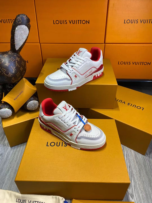 Louis Vuitton 1AARJY LV Runner Tatic Sneaker, Beige, 5