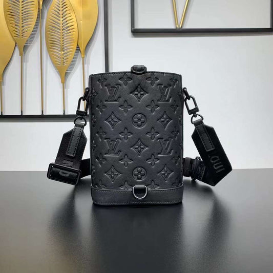 Louis Vuitton Duo Slingbag Black autres Cuirs