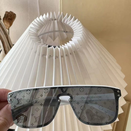 Louis Vuitton LV Waimea Sunglasses