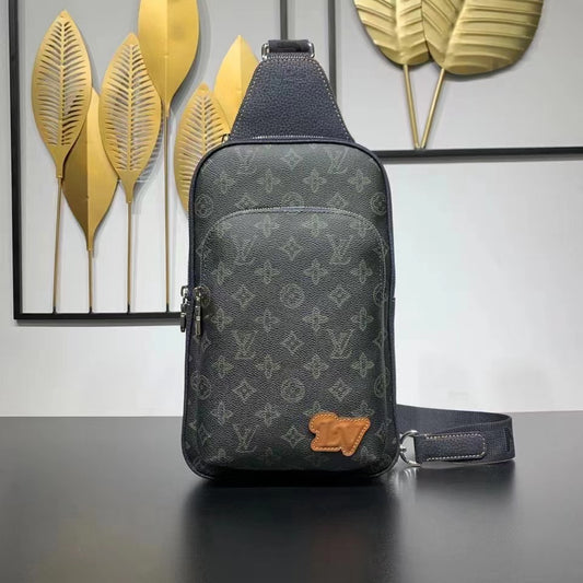 Louis Vuitton Taurillon Leather S Lock Briefcase - Black Messenger Bags,  Bags - LOU615709
