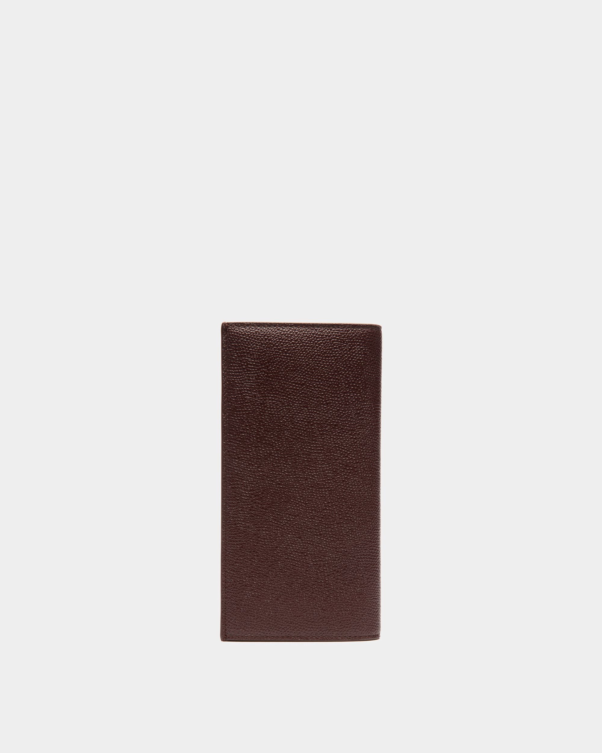 Flag | Men's Continental Wallet in Chestnut Brown Grained Leather | Bally | Still Life Back