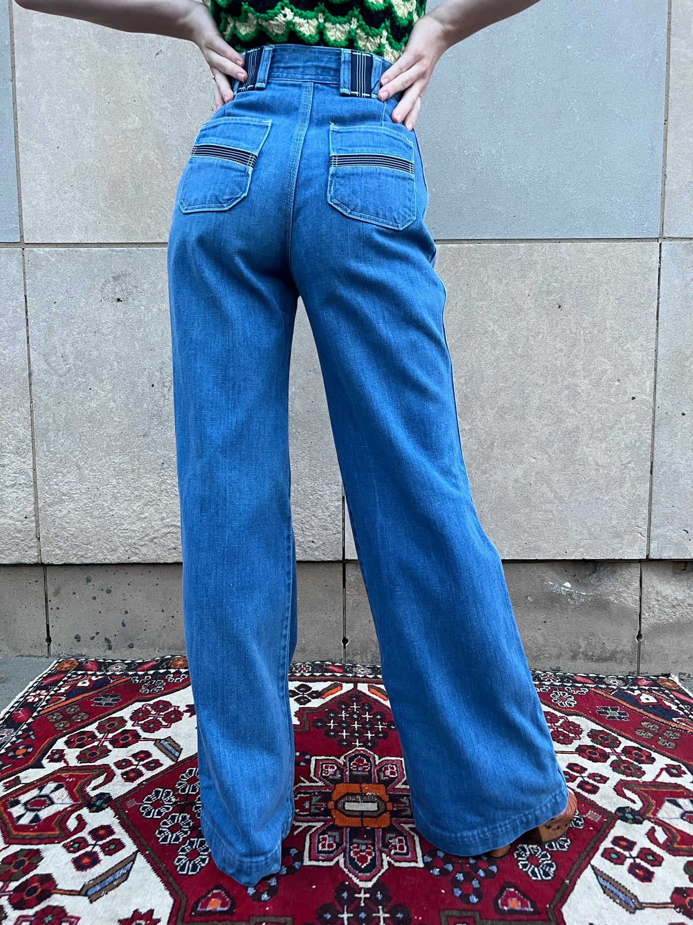 70s Bell Bottom Jeans, Wrangler, Unique Pocket Stitching – The Hip Zipper  Nashville