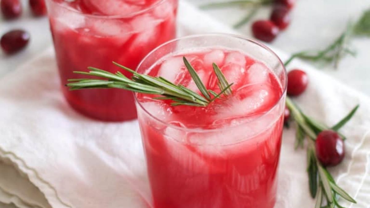 Fresh Cranberry Rosemary Cocktails. Photo: The Baker Chick