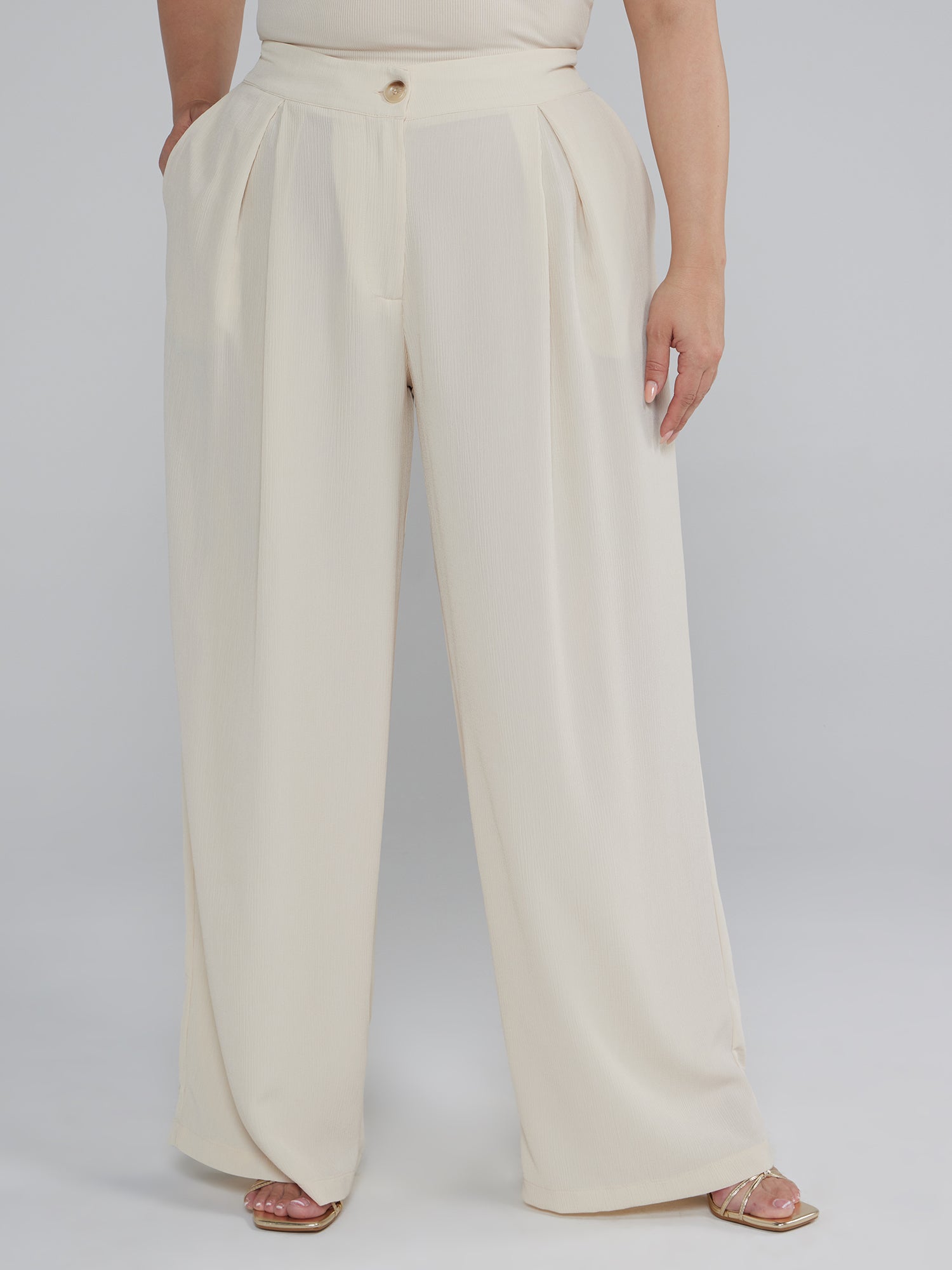 Plus Size Wide Leg Pleated Pants | Fashion to Figure