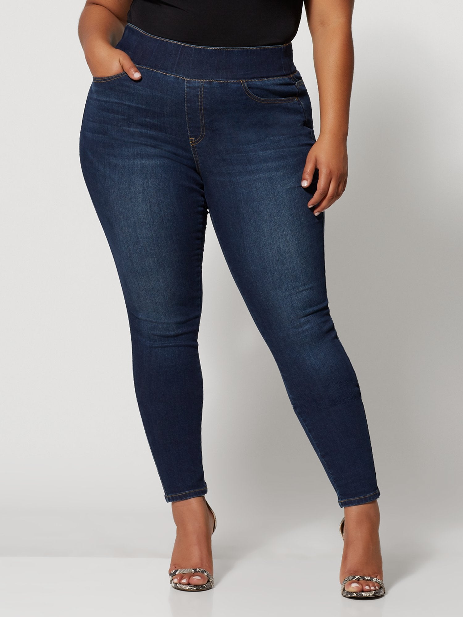 Plus Size Dark Wash High-Rise Jeggings