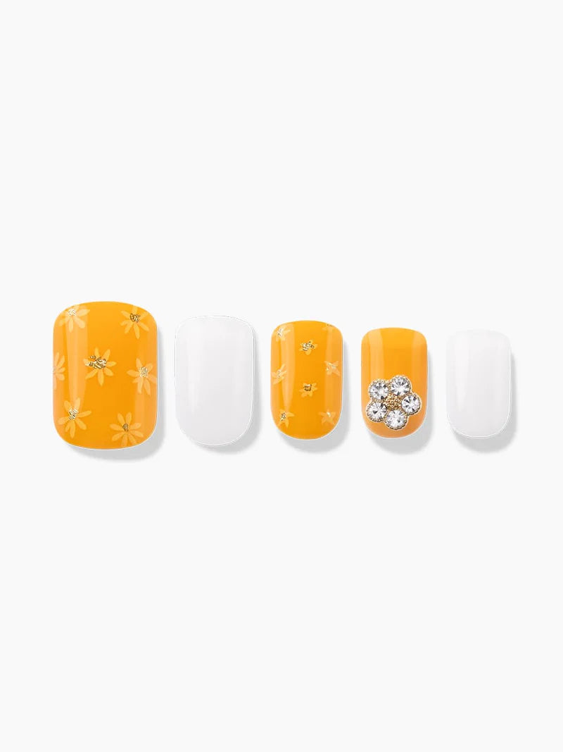 Little-Sunshine-FNP-147-1-FINGER-SUIT-Nail-Tips.webp__PID:37892147-6a01-4d9c-b4ce-3ebcee40c903