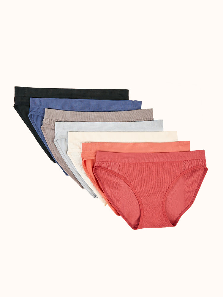 Attributes Seamless 4-Way Stretch Bikini 5-Pack Size Large Panties  Underwear 