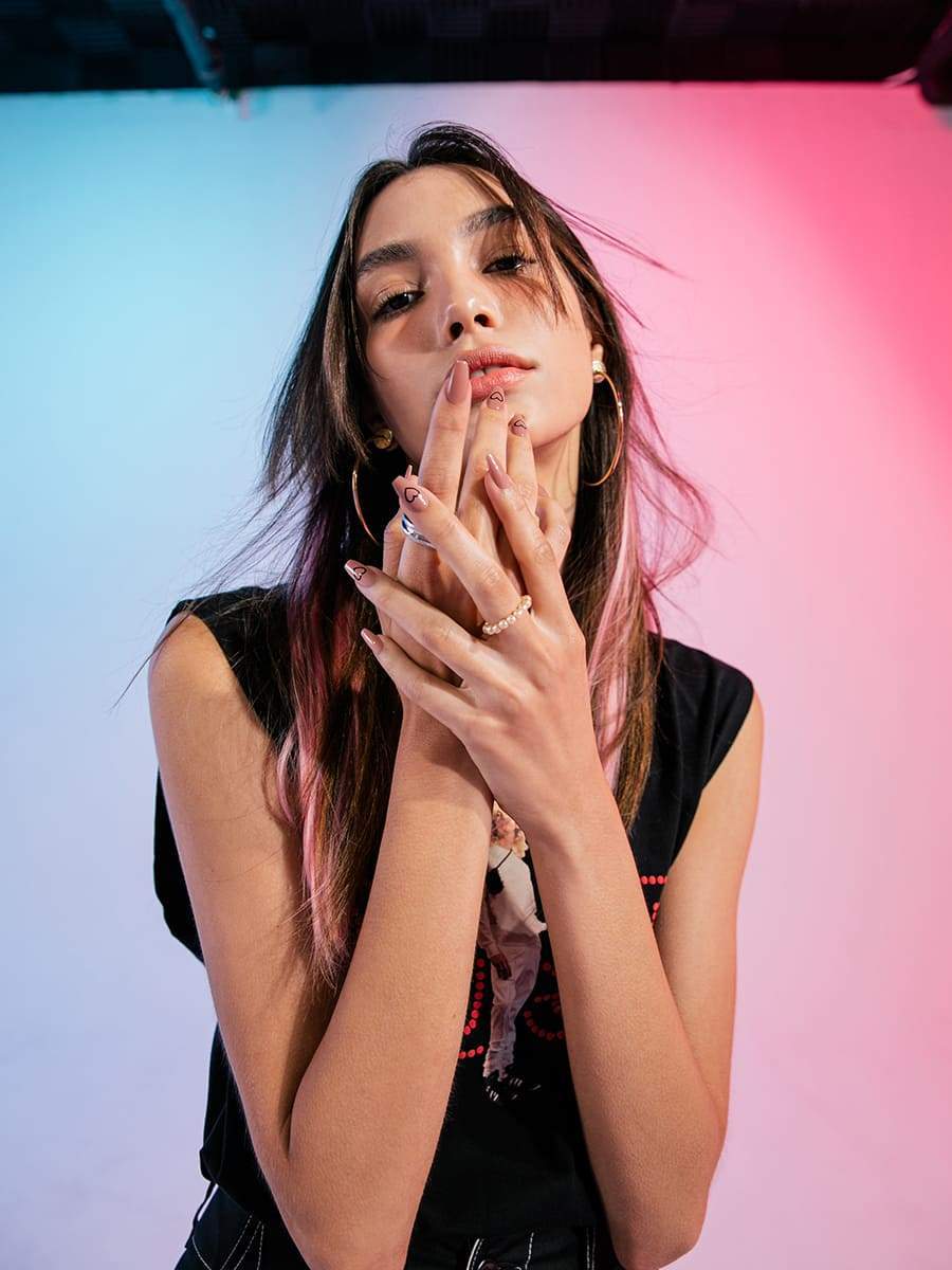 Bae - FINGER SUIT