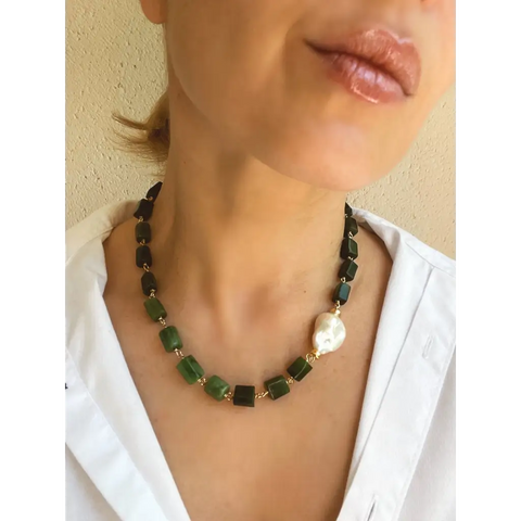 Green jade and baroque pearl necklace