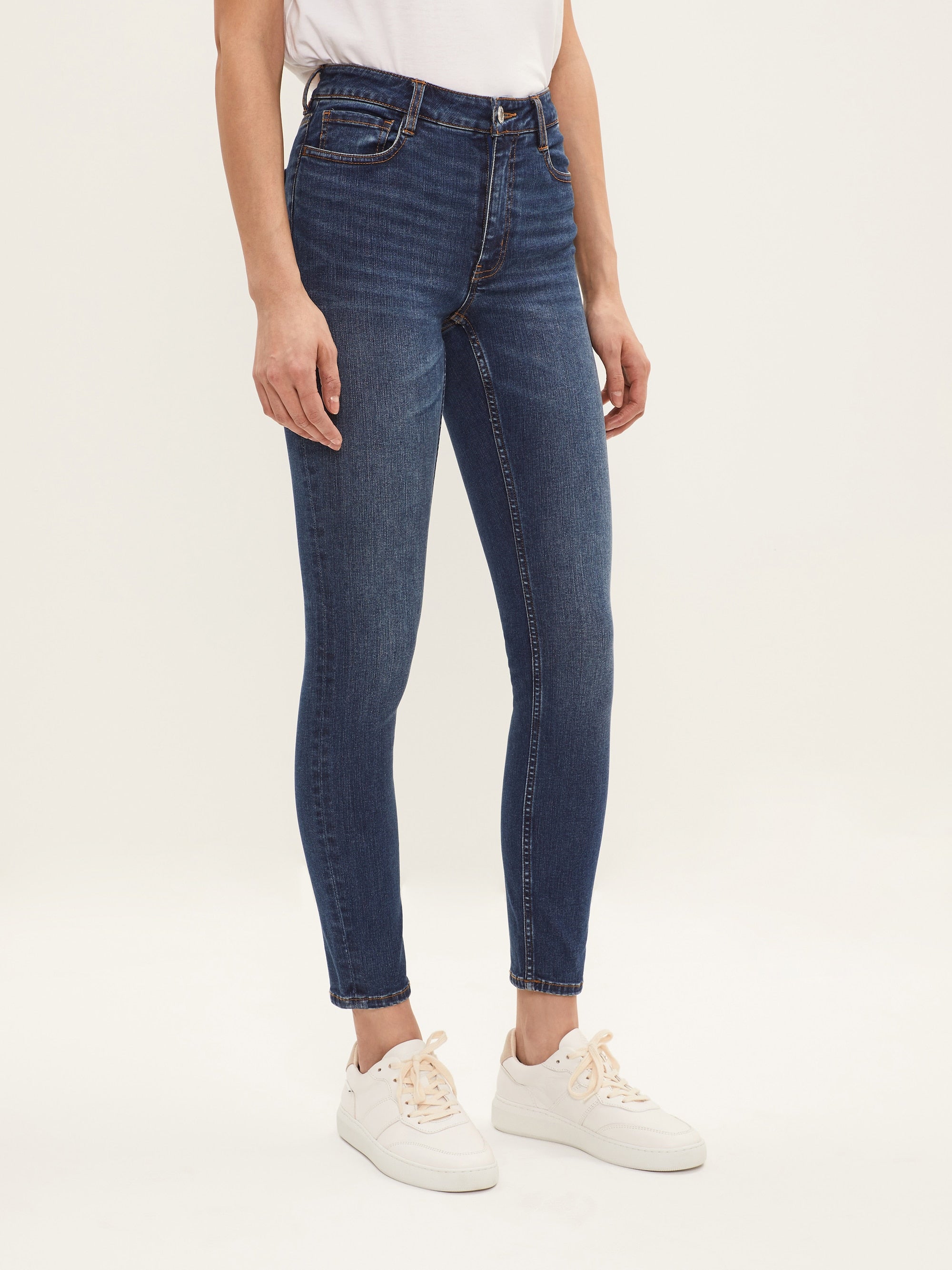 Women's denim fit guide – Frank And Oak USA