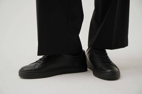 12 Ways to Style Black Sneakers | Men's Fashion | Outfit Ideas - YouTube