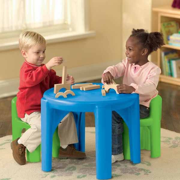 Step 2 New Traditions Table Chairs Set Little Baby