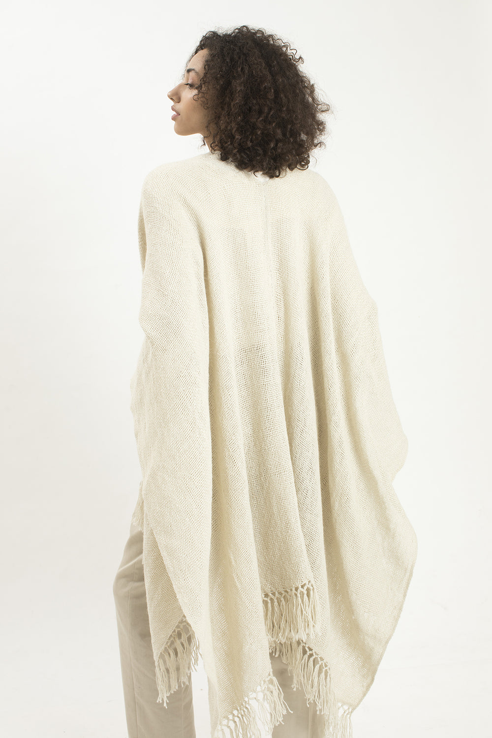 Llama Wool Knitted Poncho (beige), Unisex Argentinian Poncho, Handknitted  Poncho