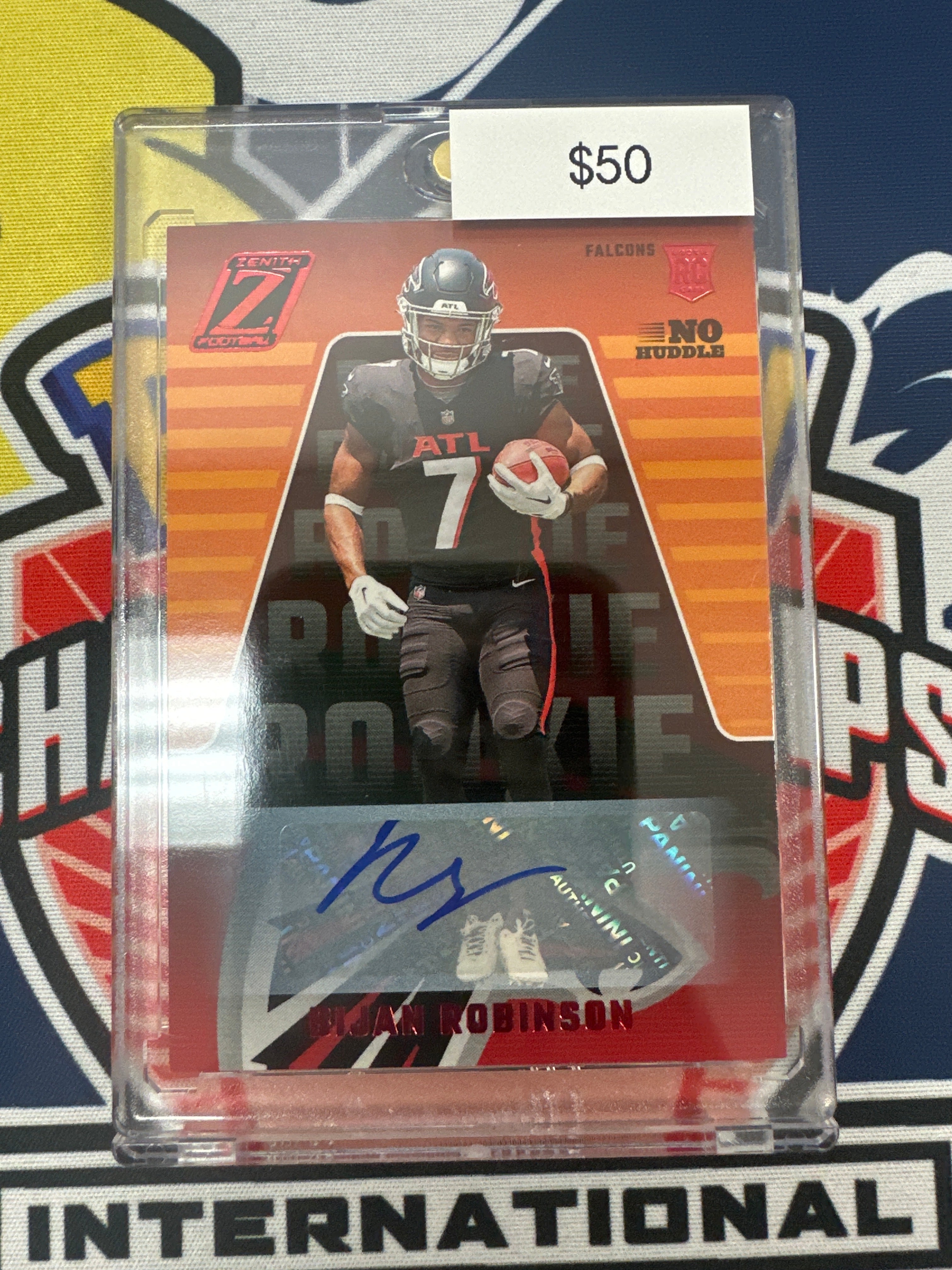 2023 Zenith Bijan Robinson No Huddle Autograph #104
