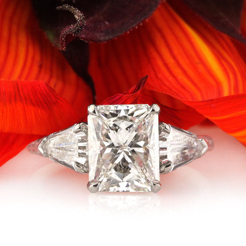 Radiant Cut Diamond Rings | Mark Broumand