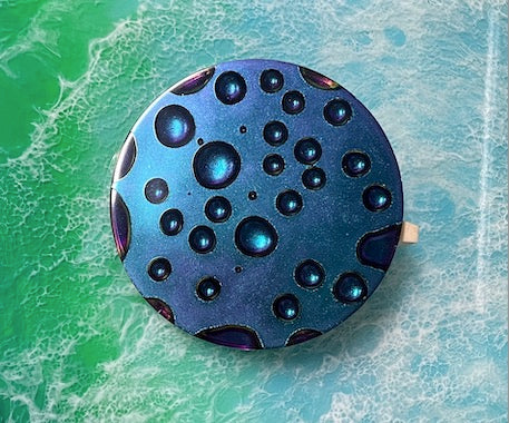 How to Create the Water Drop Effect with Resin - Paint Pour Academy