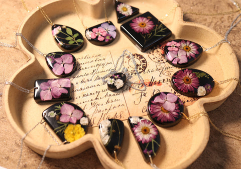 Resin Jewelry Molds DIY Gem Cabochon Pendant, Earring, Necklace Jewelry  Making