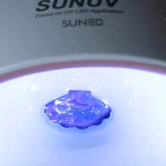 curing UV resin