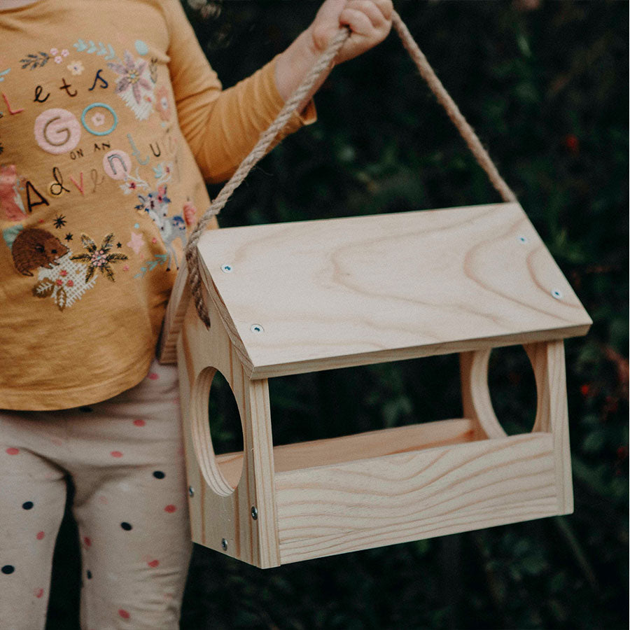 https://cdn.shopify.com/s/files/1/0553/9135/5030/products/stumped-bird-feeder-kit-kids-diy-project-build-it-yourself-bird-house-south-africa-sustainable-wooden-toys-6.jpg?v=1631085516
