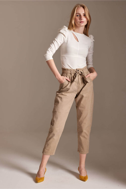 SLOUCHY BELTED JEANS-BEIGE