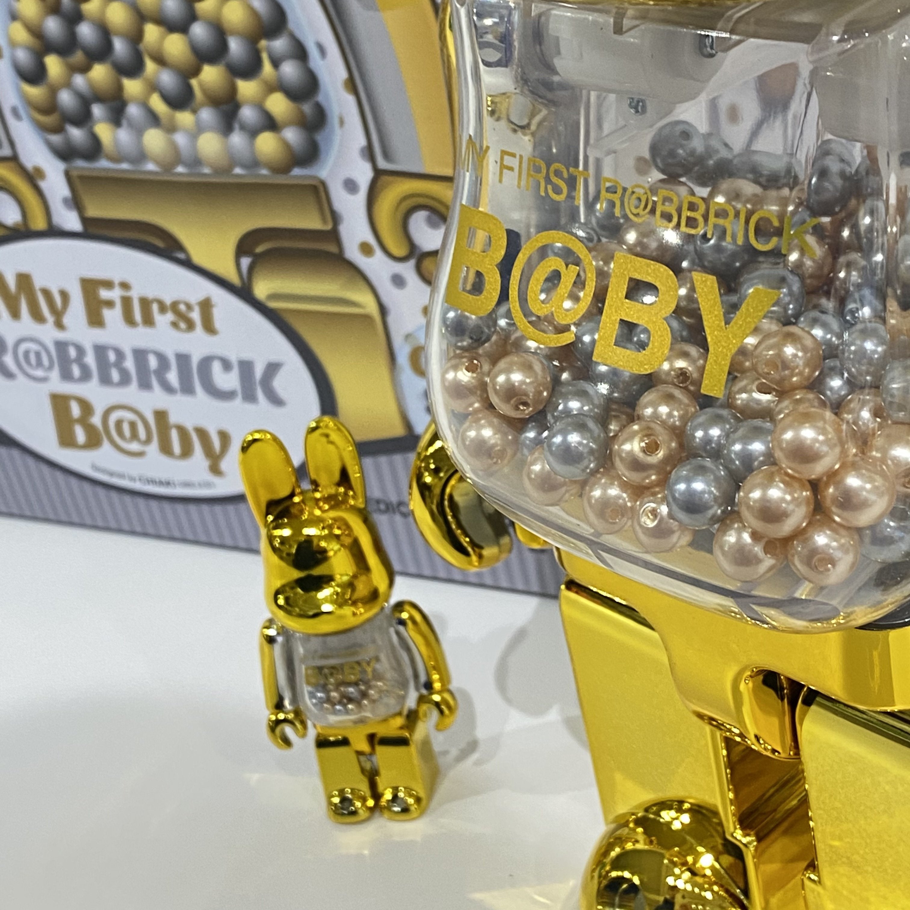 BE@RBRICK Nya Gold Plated Ver. 100% & 400% – Lazy Trading Cards