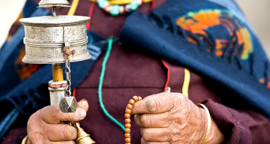 Découvrez-l-histoire-fascinante-des-moulins à-prière-tibétains-anciens-et-malas-blog