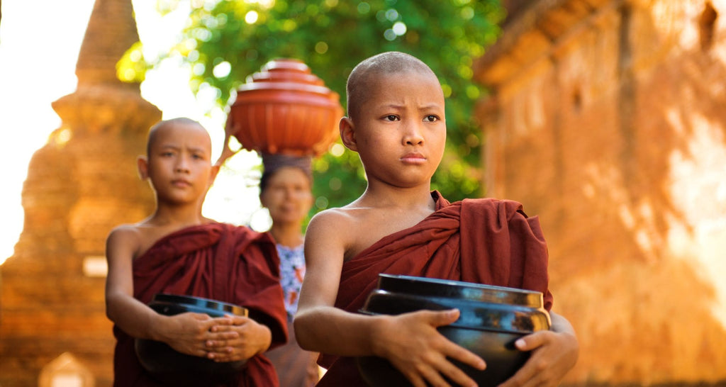 Pourquoi-acheter-un-Kesa-la tenue-traditionnelle-bouddhiste-de-blog-Uttarasanga-La-Maison-de-Bouddha