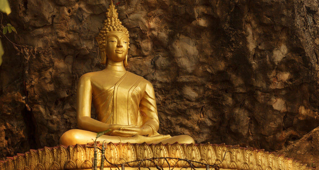 Quelle-est-la-signification-spirituelle-qui-se-cache-derrière-le-nénuphar-bouddhisme-blog