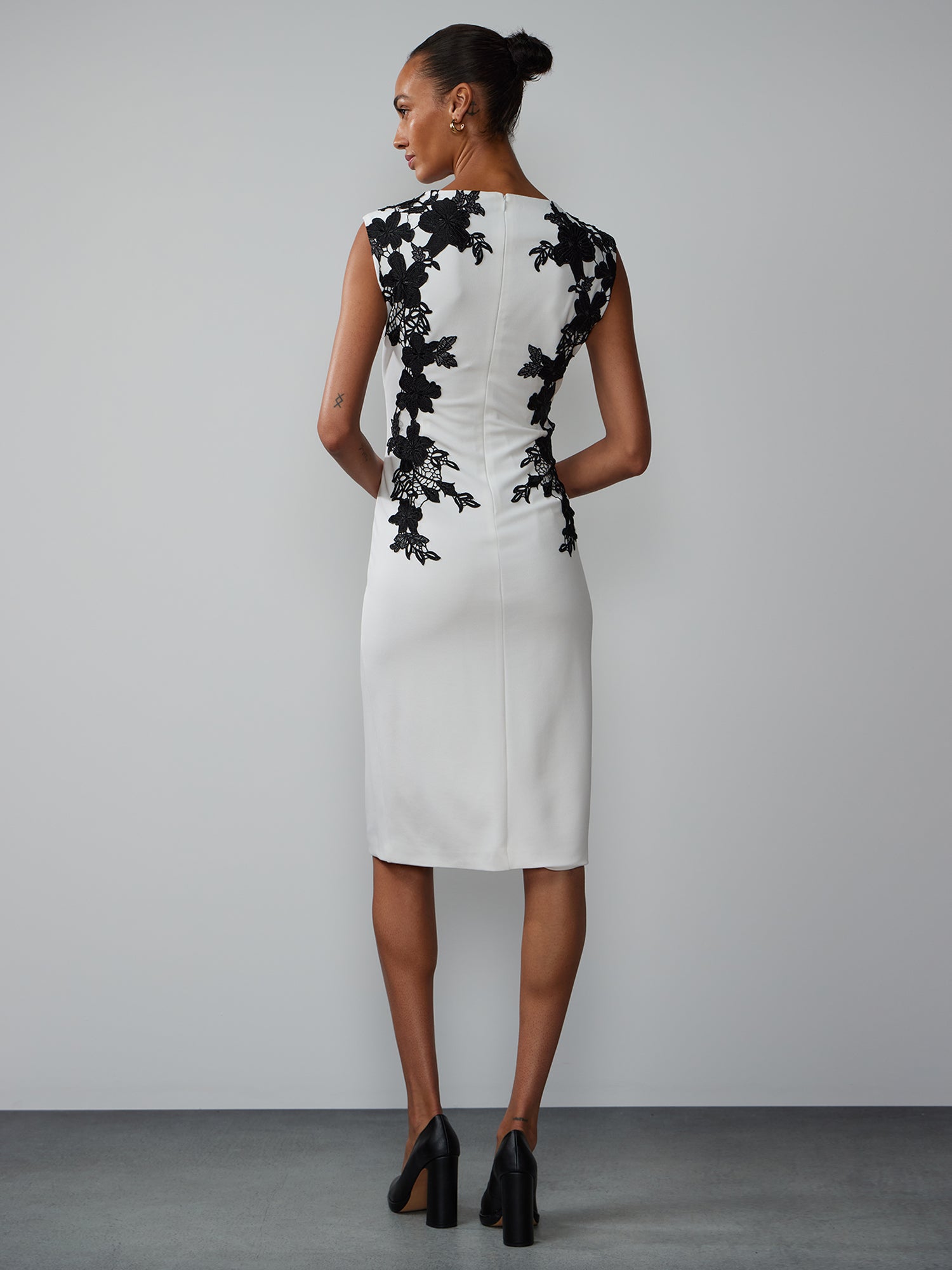 Sleeveless Lace Trimmed Midi Dress | NY&Co