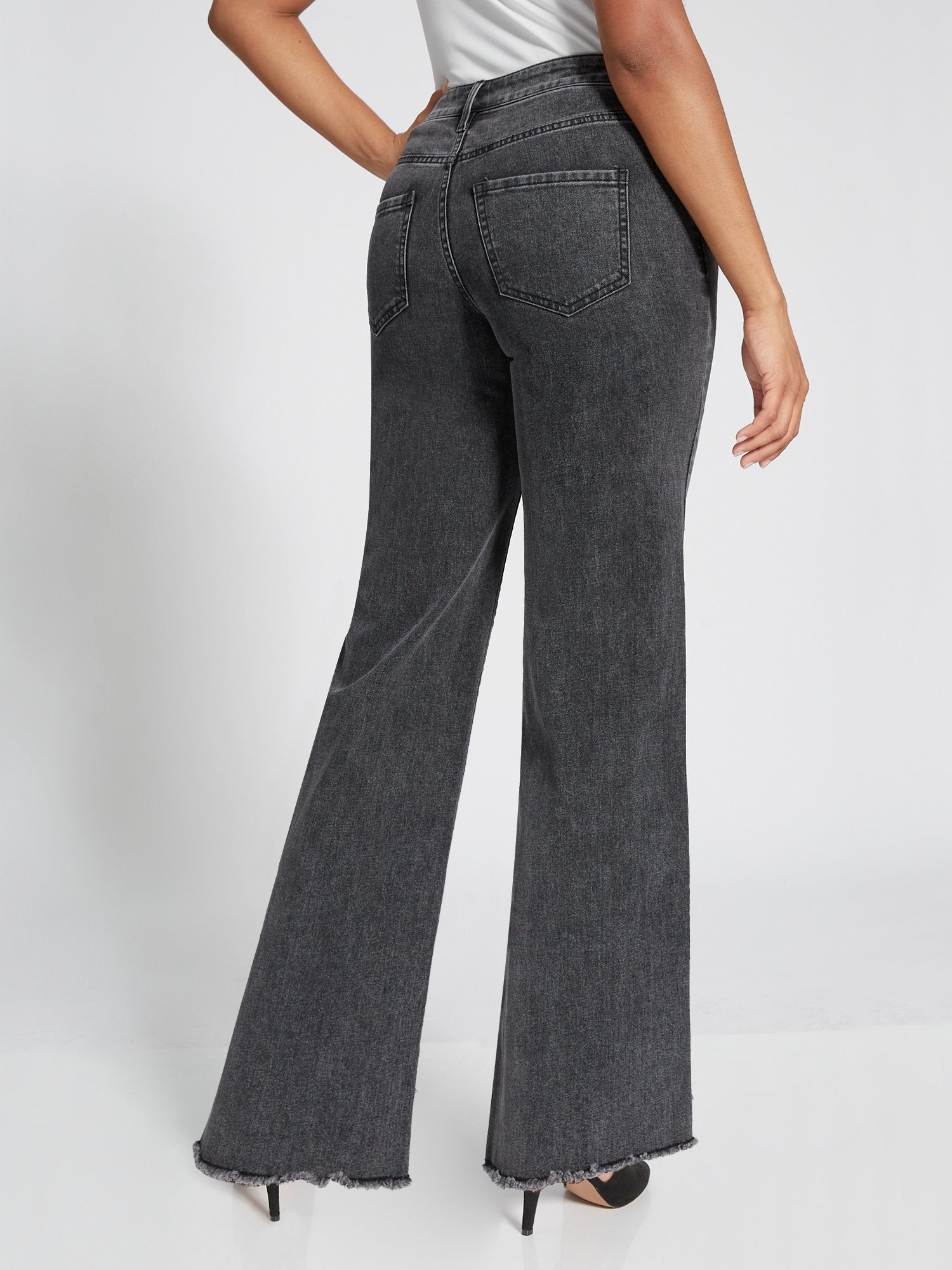 Ultra High-Waisted Wide-Leg Jeans - Washed Black | NY&Co