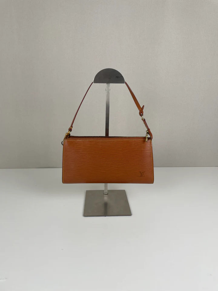 Curated selection of investment-worthy 90s vintage bags at Bam Luxury Store Louis Vuitton pochette