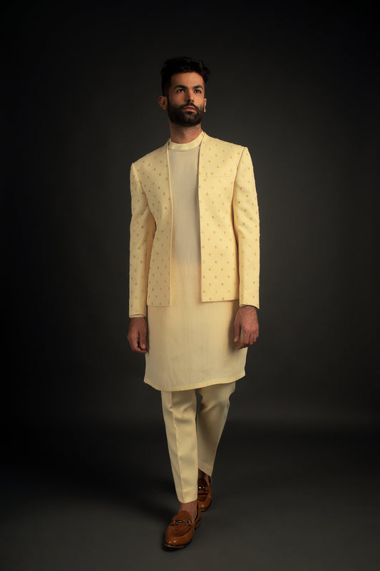 Royal Kurta Men's Regular Fit Bandhgala Blazer (aosddddd_Beige_38) :  Amazon.in: Fashion