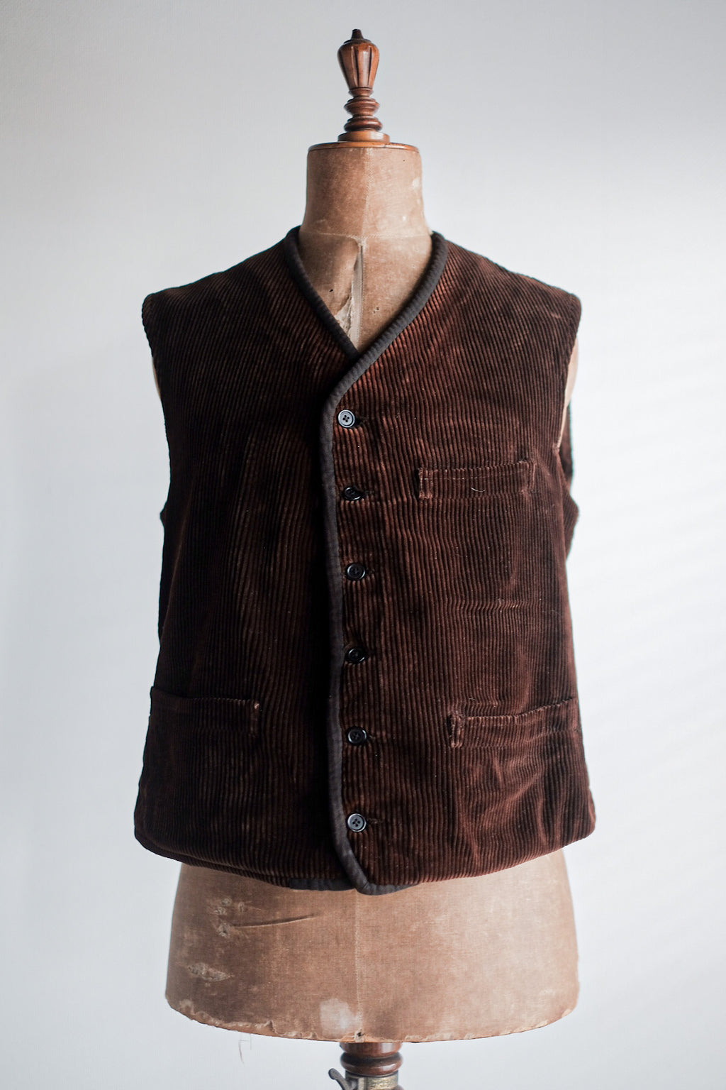 40's] French Vintage Brown Corduroy Work Gilet – VIEUX ET NOUVEAU