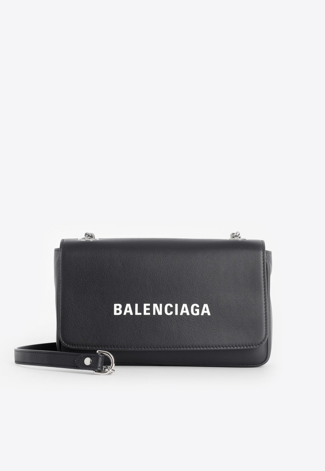 Balenciaga Everyday Chain Clutch In Calfskin In Black