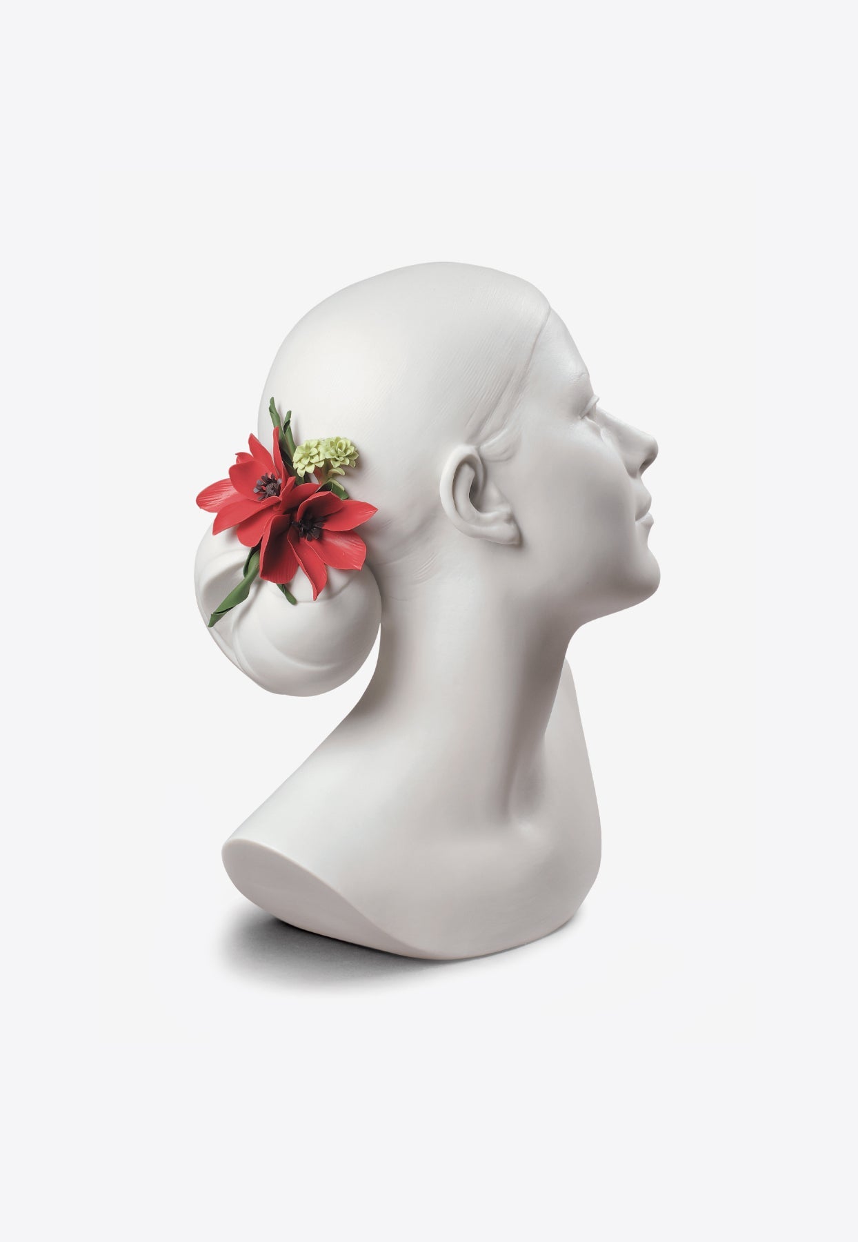 Lladrò Lily With Flowers Woman Figurine In White