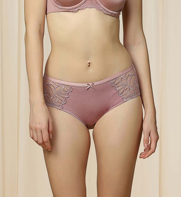 74% Polyamide,26% Elastane Beige Triumph Shape Sensation 33 WB Body Slimmer  at Rs 2499/piece in Jaipur