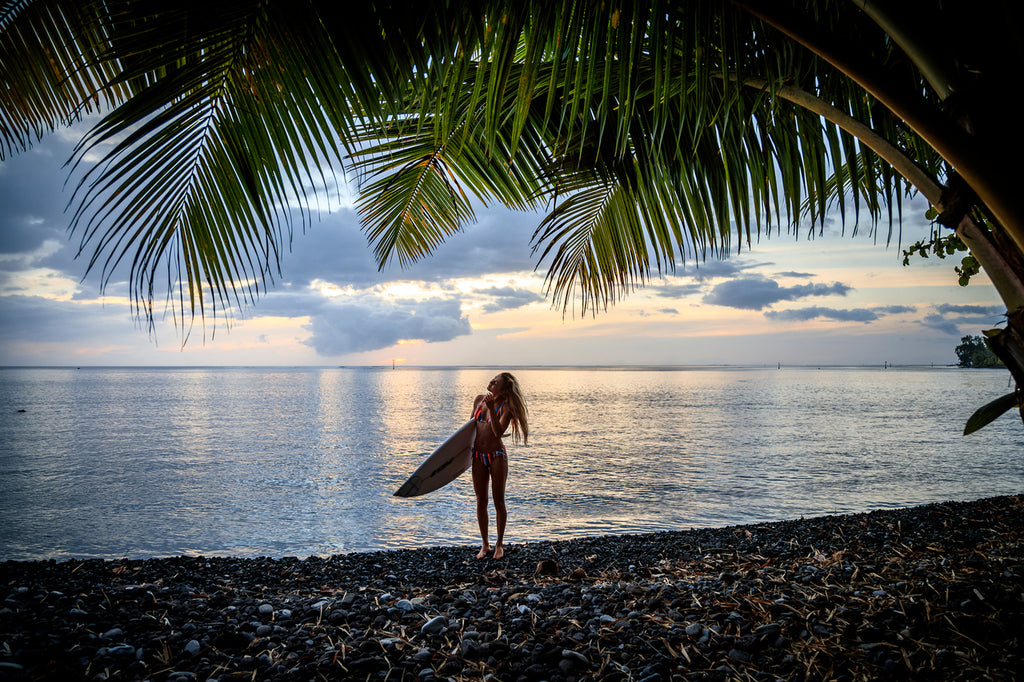 Los surfistas disfrutan de la tranquilidad del océano