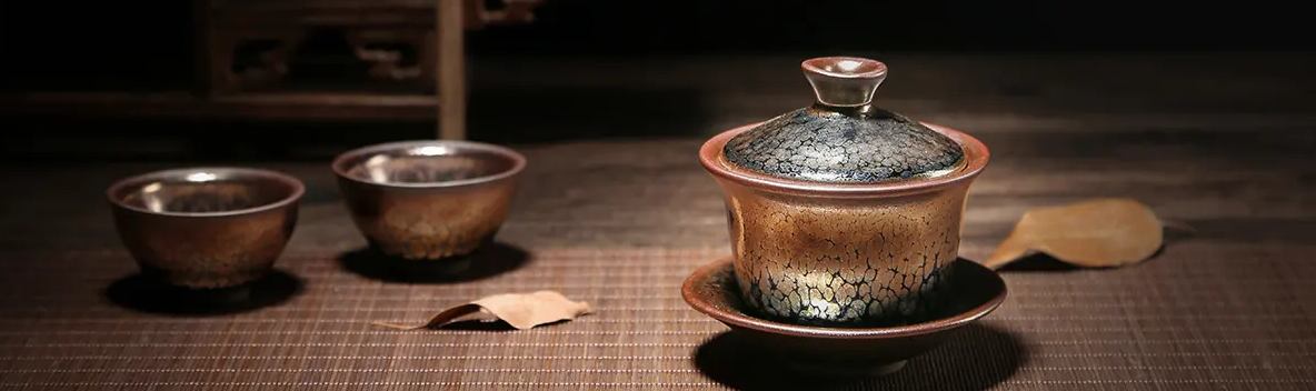 Art Tea Cup blog post about difference between porcelain and ceramic jianzhan tenmoku tea set 