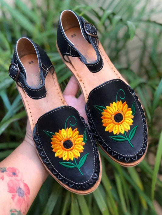 mexican sandals with sunflowers