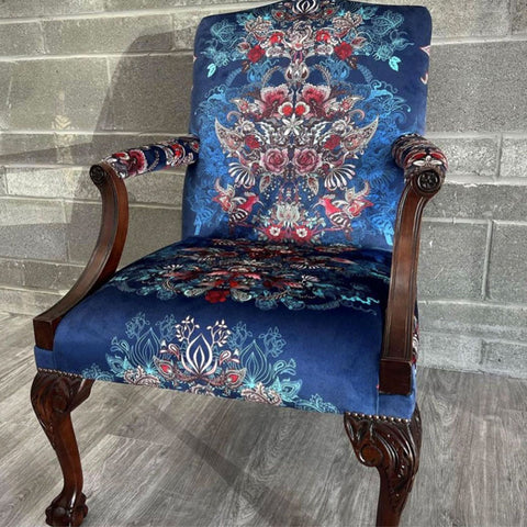 https://cdn.shopify.com/s/files/1/0554/4509/4572/files/patterned-velvet-upholstery-fabric-antique-chair-designer-becca-who_480x480.jpg?v=1702498763