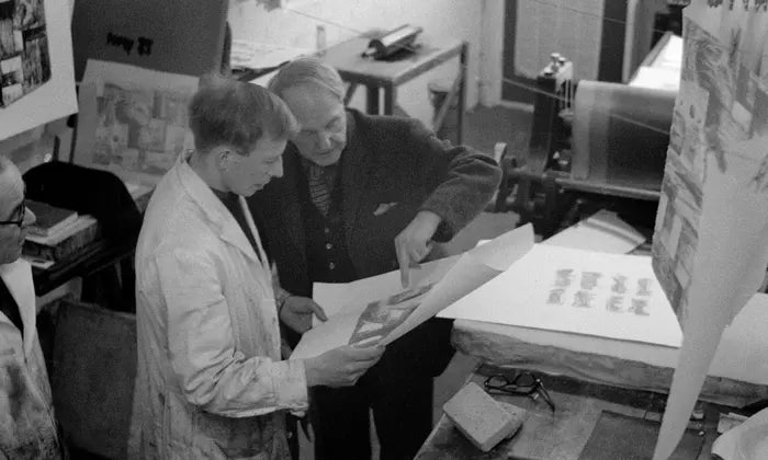 Stanley Jones proofing lithographs with Henry Moore, at Curwen Press in the early 1960s