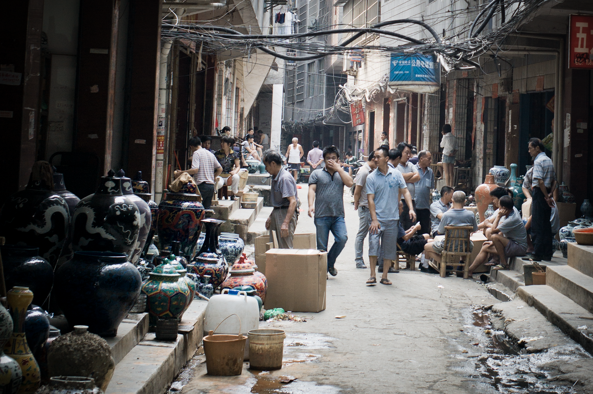 Entrance to the 'fake' antiques market