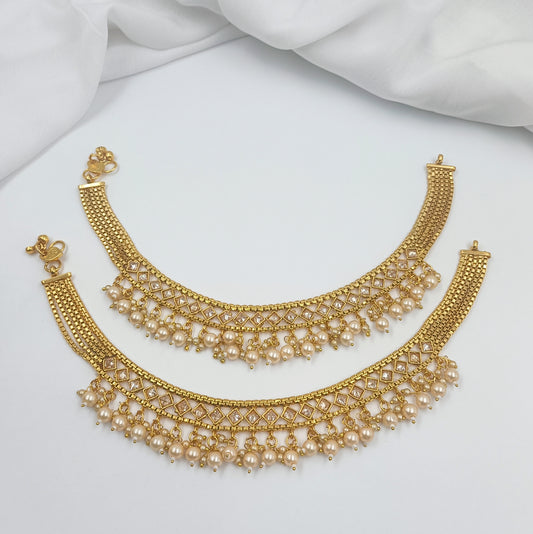 Charming Pearls Studded Designer Payal