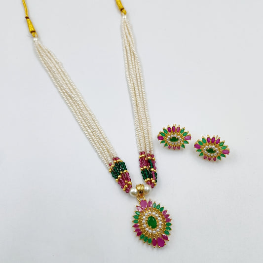 Alluring Floret Designer Chida Pearls Set