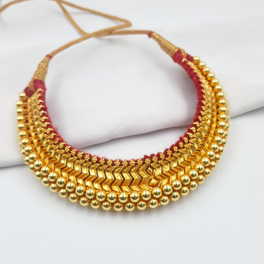 Attractive Golden Beads Thushi