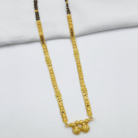 Splendid Forming Designer Short Mangalsuta