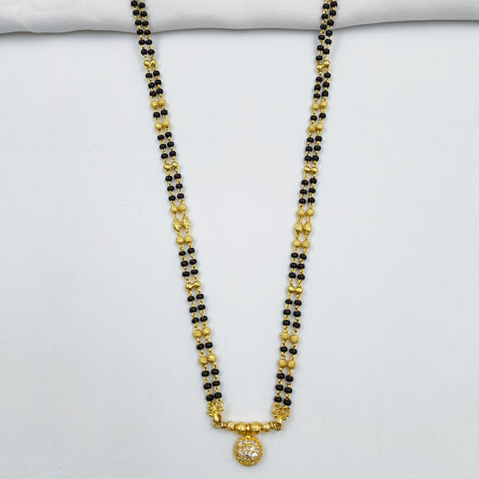 Brilliant Single Wati Designer Short Mangalsutra