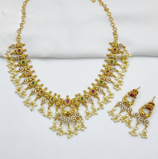 Stylish Floret Designer Pearls Short Necklace