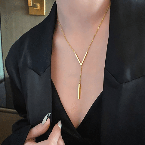 elegant woman, women's necklace