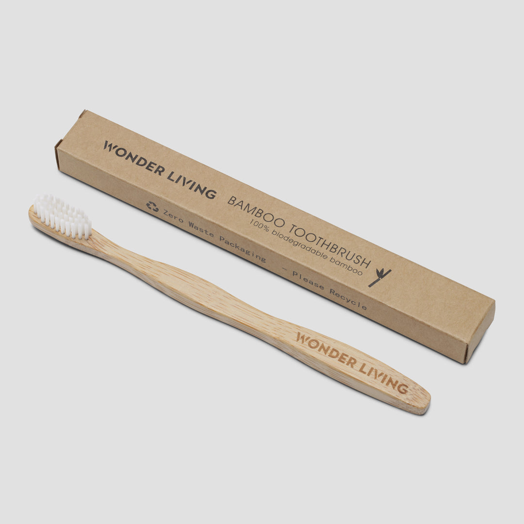 Bambus tandbørste  -  medium  -  naturlig hvid